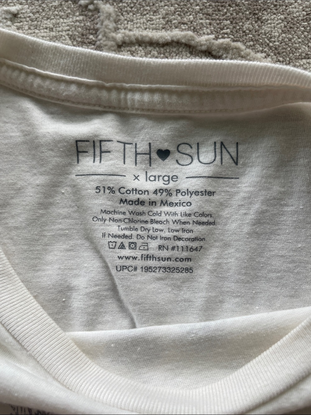 FIFTH SUN Cream Floral Graphic Tee - X-Large - Picture 2 of 4